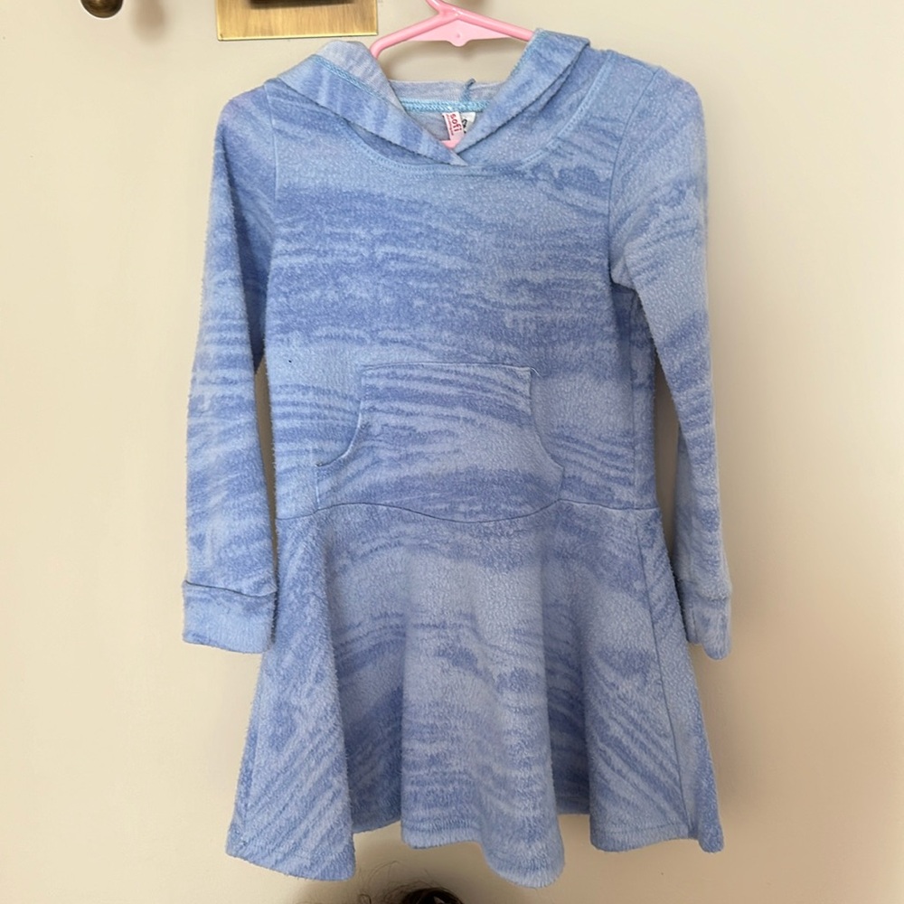 Blue soft long sleeve hooded dress size 4